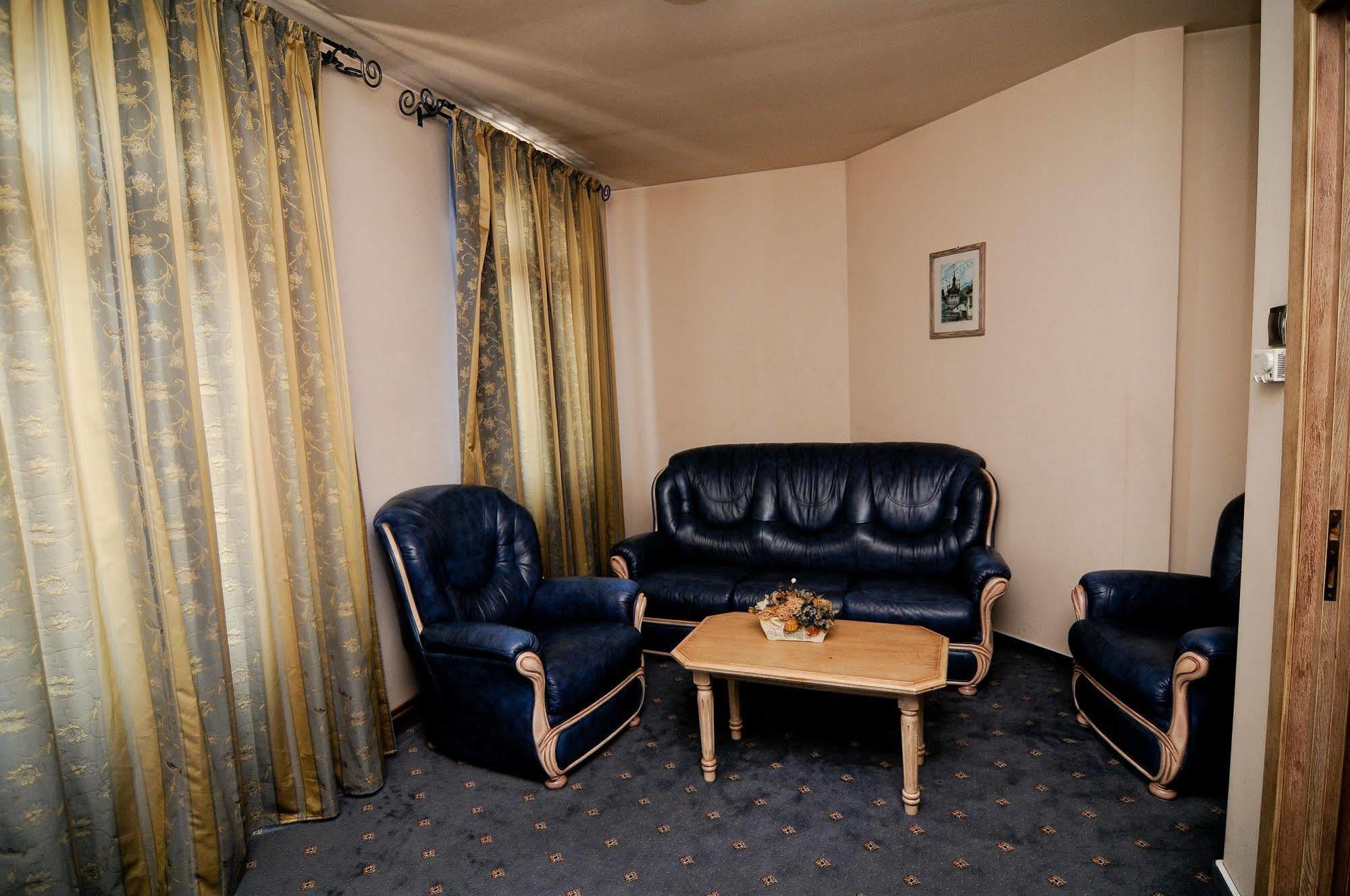 Pension La Cupola Târgu-Mureş Extérieur photo